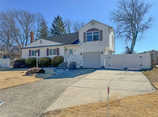 14 Farner Ave, Selden, NY 11784