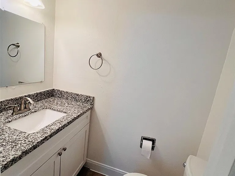 5538 Holly St #311 — Photo 9