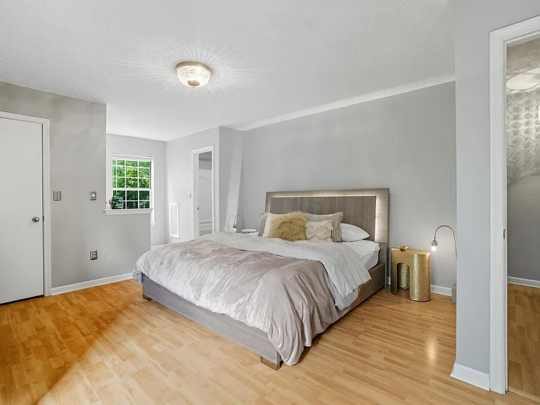 4658 Genoa Cir — Photo 18