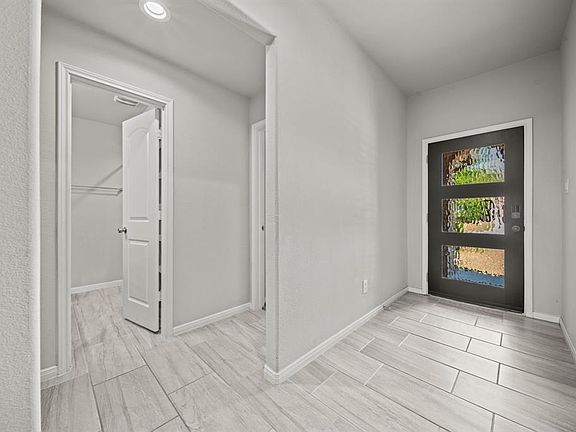 2nd image of 18123 Humber River Lane