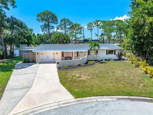 2705 Bruce Ln, Sarasota, FL 34237