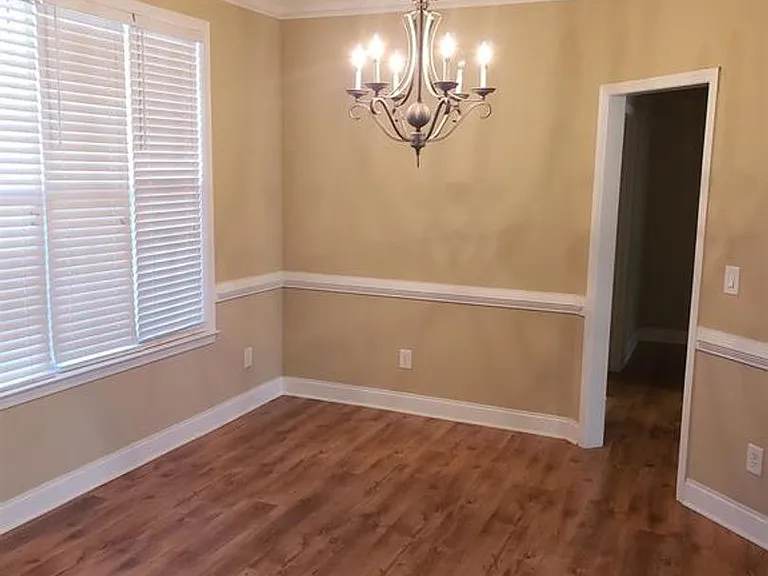 426 Stillwood Dr — Photo 11