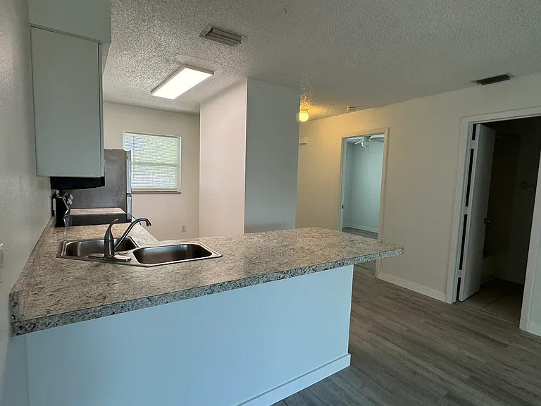 6428 Hamlet Dr #A — Photo 23
