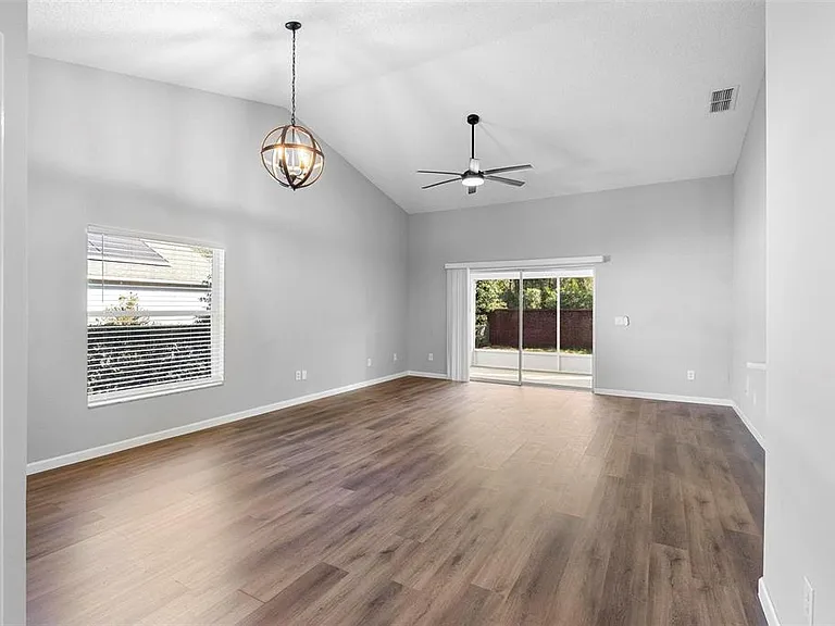 846 Grand Hughey Ct — Photo 4