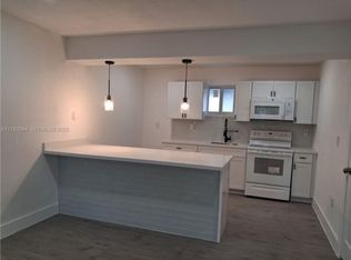 2155 SW 72nd Ave #4, Miami, FL 33155