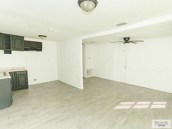 4th image of 716 W Spruce Ave