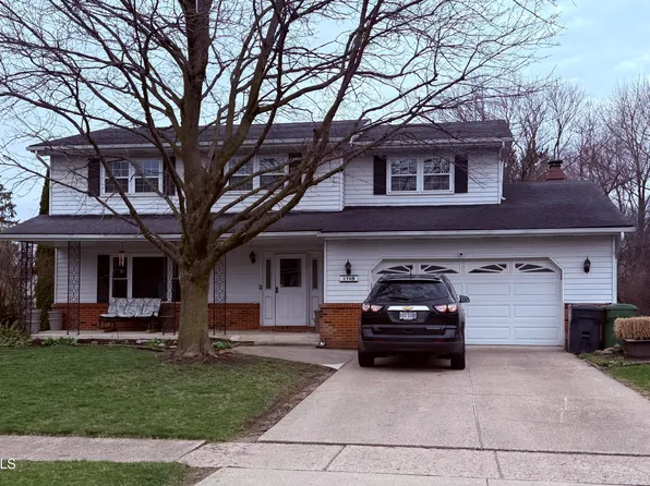 1709 Ashfield Dr, Maumee, OH 43537