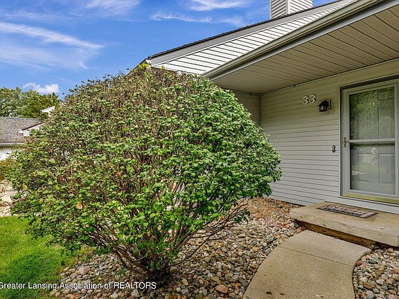3rd image of 1116 Timbercreek Dr APT 33