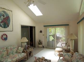 5th image of 4518 Country Club Ln