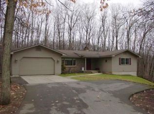 8765 28th St SE, Ada, MI 49301