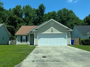 1090 Wyngate Dr, Greenville, NC 27834