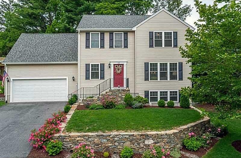 1st image of 15 Weymouth Ln