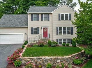 15 Weymouth Ln, East Greenwich, RI 02818