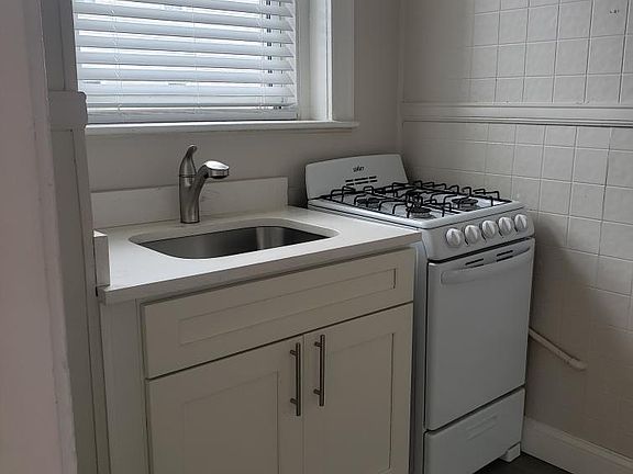 5th image of 14-16 Newhall St #44