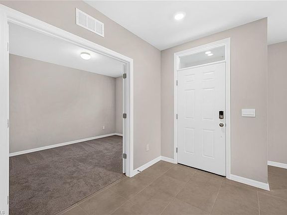 5th image of 20607 Plumwood LOOP
