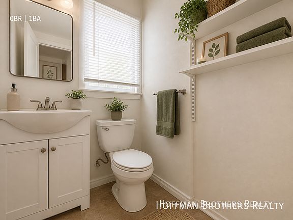 4th image of 439 N Van Ness Ave #4