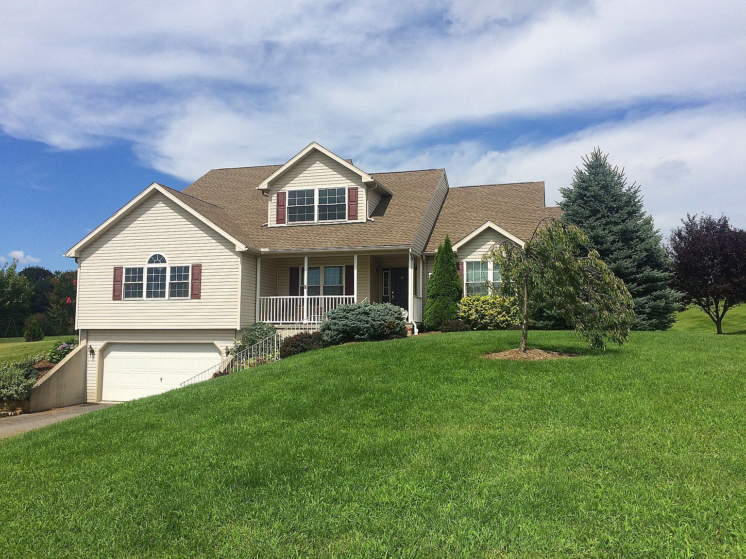 17 Steep Ln, Fleetwood, PA 19522 Zillow