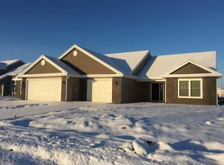 2175 Meadowsweet Ct, Fort Wayne, IN 46808