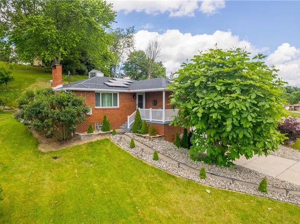 138 Hollywood Dr, Clairton, PA 15025