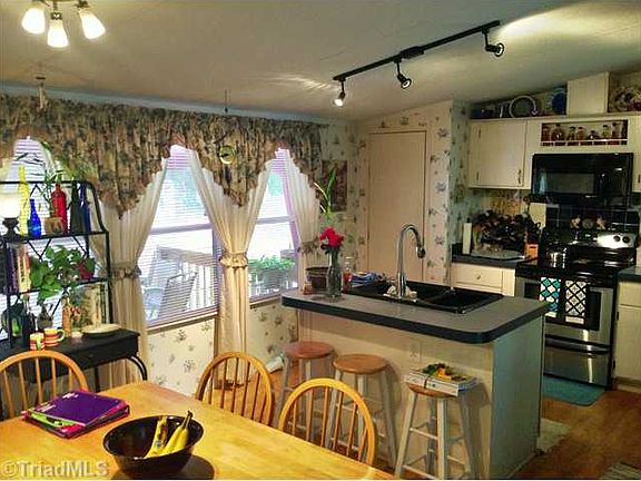 5th image of 4719 Benttree Dr