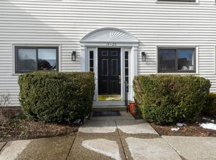16 Hulls Hwy #16, Southport, CT 06890