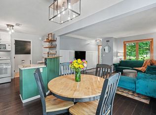 1504 Millpond Ct, Chaska, MN 55318