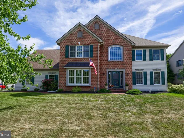 1015 Martin Ave, Ephrata, PA 17522