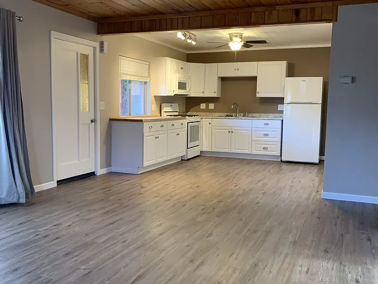 130 Willow Way #3 — Photo 6