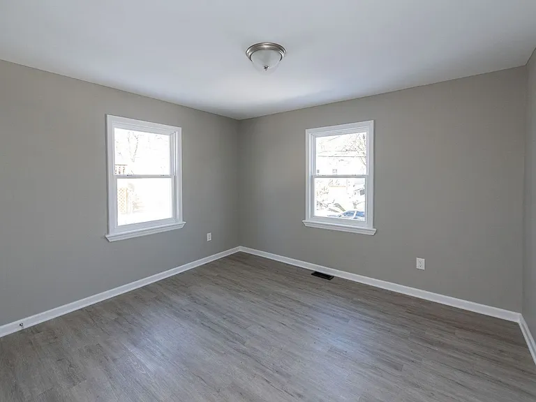 4715 Green Glen Ln — Photo 13