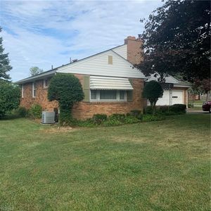166 Camvet Dr, Campbell, OH, 44405