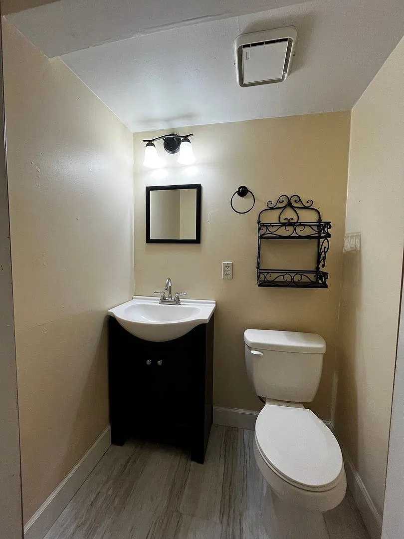 2 bedroom, 1 1/2 bath house located in Kellogg, Idaho — Photo 2