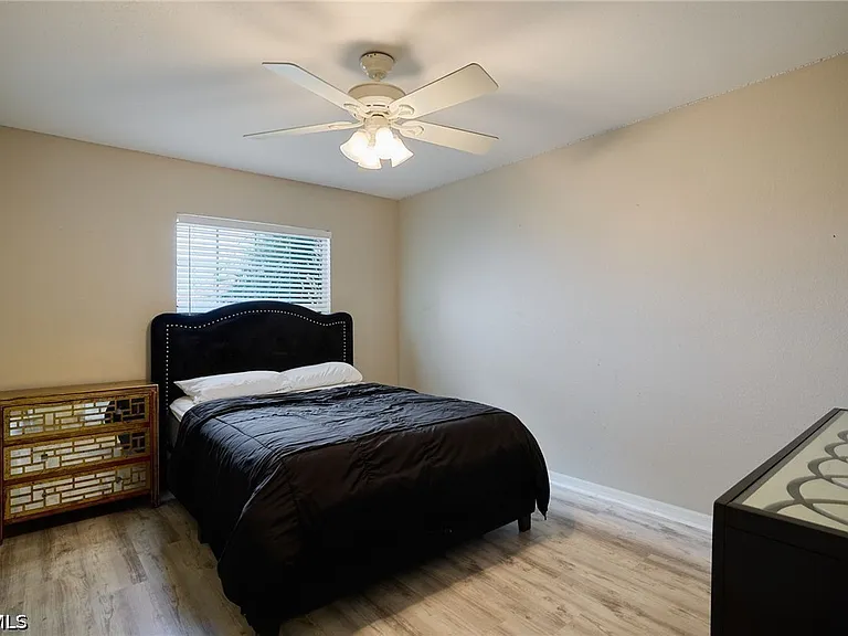 2059 Willow Branch Dr — Photo 16