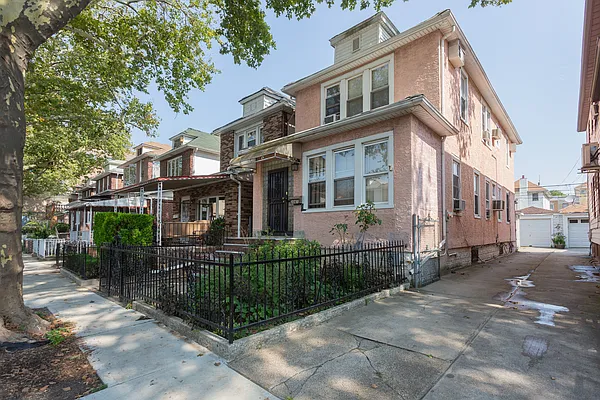 Sold by Keller Williams Realty Landmark | media 3