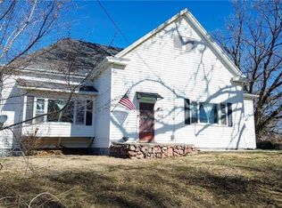 903 Cook Rd, Saint Joseph, MO 64505