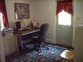 4th image of 45 Carroll Ave