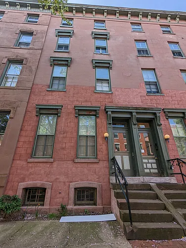 1720 Green St Photo 1