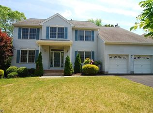 54 Lazarus Dr, Ledgewood, NJ 07852