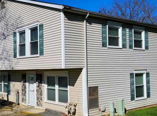 310 Canterbury Ln #C-24, Medina, OH