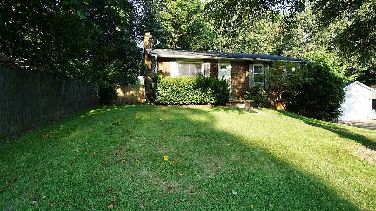 4922 Jamestown Dr photo 1