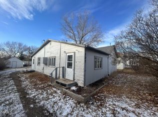 107 3rd Ave NW, Bowman, ND 58623