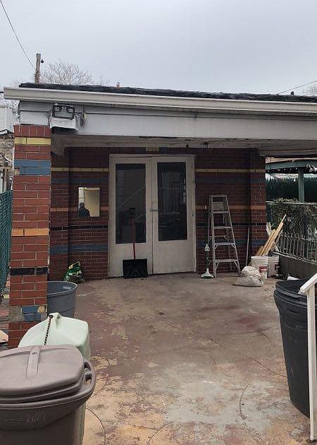 2nd image of 2021 W 9th St