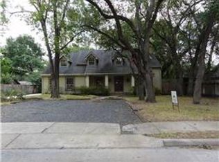 1240 Bingle Rd, Houston, TX 77055