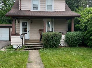 19414 Shoreland Ave, Rocky River, OH 44116