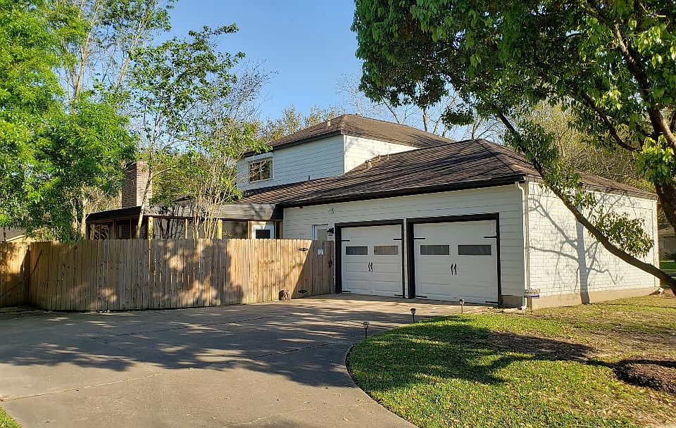 1st image of 1918 Acacia St