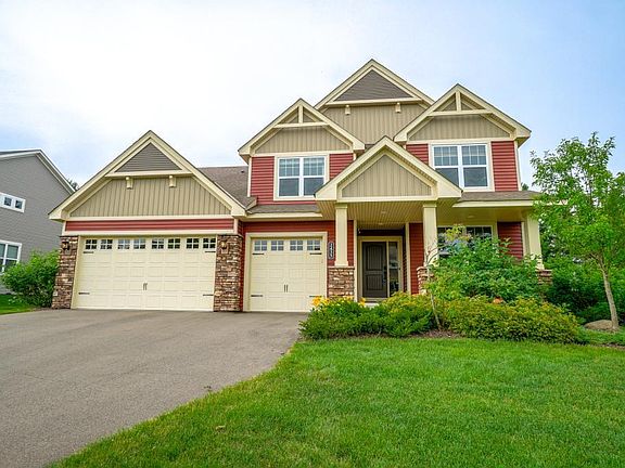 2nd image of 2435 White Pine Way