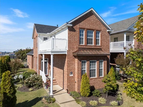 408 Jtl Pkwy E, Springdale, AR 72762
