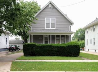 609 Edwards St, Aurora, IL 60505