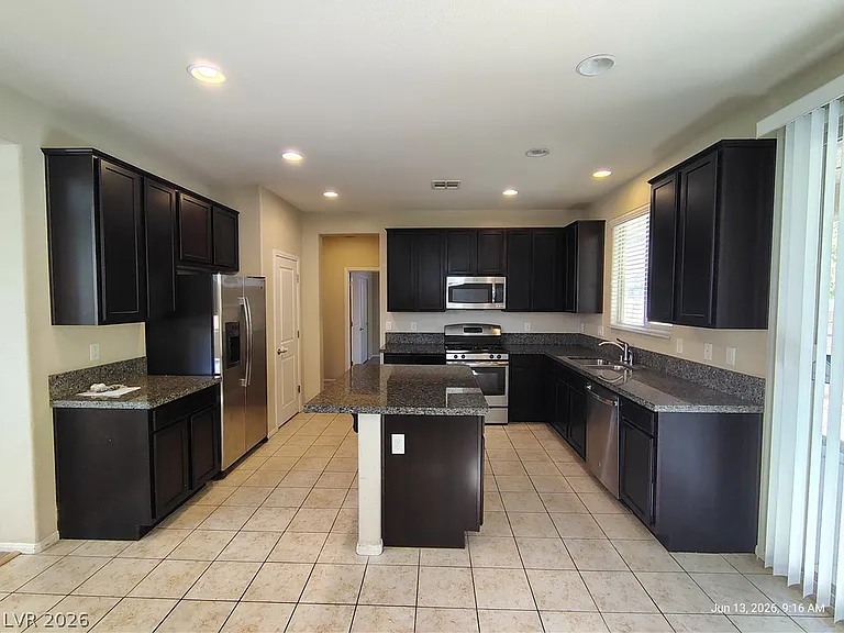 9626 Abbey Pond Ave — Photo 5
