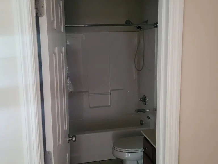 260 Chestnut Dr — Photo 17