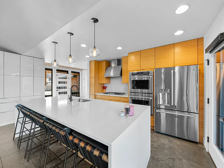 2713 Mesa Ave — Photo 8